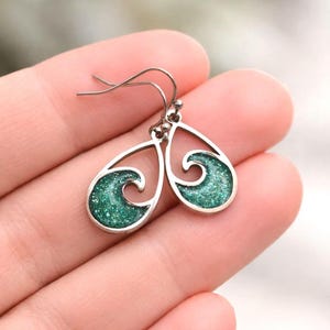 Glitter Ocean Wave Earrings, Silver Wave Jewelry, Ocean Lover Gift for Her, Summer Earrings