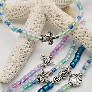 Beachy Bracelets for Girls Stretchy Stack Bracelets for Beach Lover Bracelet Gift for Her Ocean Sea Turtle Gifts for Friends Charms