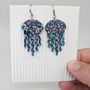 Iridescent Jellyfish Earrings – Beachy Ocean Lover Gift for Her Purple Resin Dangle Beach Jewelry for Summer Earrings