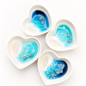 Personalized Sea Turtle Ring Dish, Custom Name or Date Ceramic Heart Trinket Dish, Beach Ocean Gift, Wedding Anniversary Housewarming Gifts