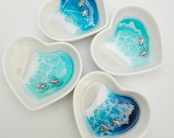 Personalized Sea Turtle Ring Dish - White Sandy Beach Ceramic Heart Dish - Wedding Anniversary - Engagement Gift - Housewarming