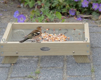 Praktisches Vogelfutterhaus BODO hängend/stehend, Futterstelle, Kiefernholz