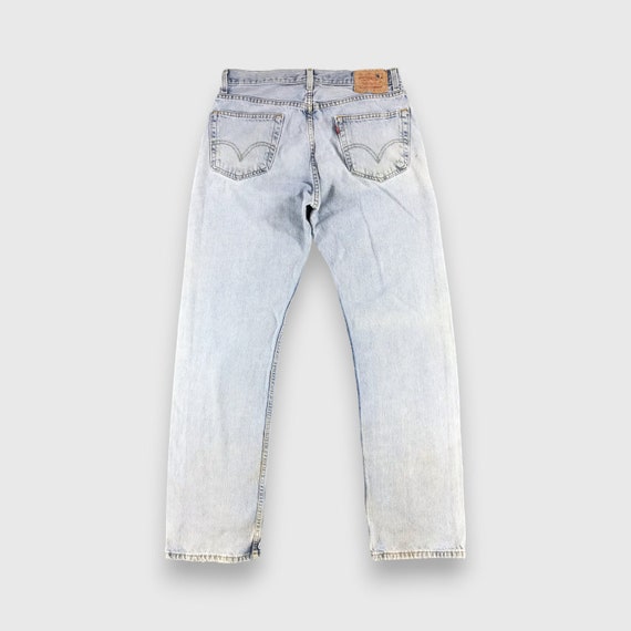 Size 33x32.5 Vintage Light Wash Levis 505 Jeans F… - image 2