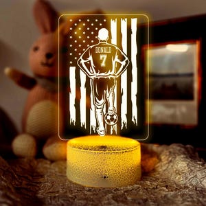 Luz de noche de jugador de fútbol - Regalo de fútbol para niños - Regalo de portero - Regalo de jugador de equipo de fútbol - Luz de noche con nombre personalizado - Regalo de cumpleaños