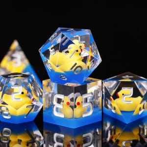 duck resin sharp edge dice set ，Pet resin D&D Dice Set ，blue resin dice for role playing games ，duck resin dice with box for dnd gifts