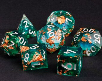 Liquid core green resin dice set , dungeons and dragons dice set , Liquid core dice set for dnd gifts , rpg resin liquid dice set