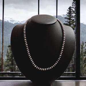 Navajo Pearl Style Sterling Silver Necklace Hand Strung 6mm 17”