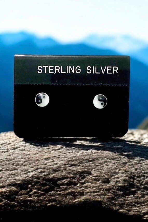 Sterling Silver Tiny Yin Yang Stud Earrings 5mm - image 5