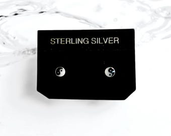 Vintage Sterling Silver Tiny Yin Yang Stud Earrings 4.2mm