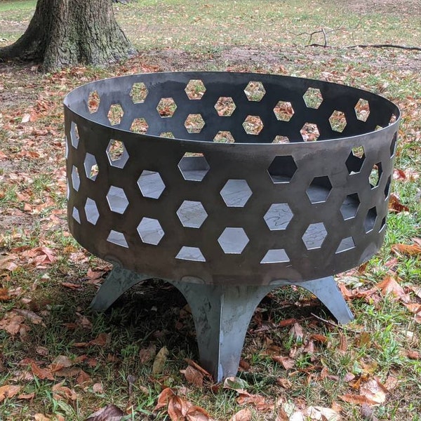 Round fire pit 30" with Hexagon pattern
