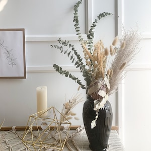 Fleur Bundles Yucca Eucalyptus Banksia Wheat Bunnytails Pampas Grass image 1