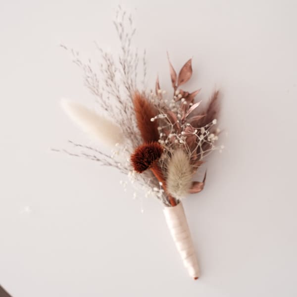 Toffee boutonnière | Boho boutonnière | Preserved flowers | Dried flowers | Boho Wedding