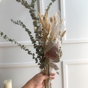 Fleur Bundles Yucca Eucalyptus Banksia Wheat Bunnytails Pampas Grass image 3