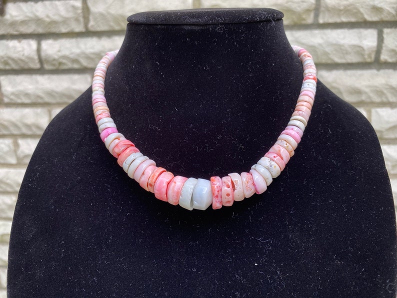 16 Vintage Coral Necklace Colorful Graduated Discs with Barrel Clasp
