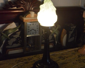 A Art Deco Brown Bakelite Table Lamp