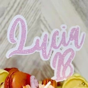 Topo de bolo personalizado em camadas. Aniversário/festa/celebração/presente
