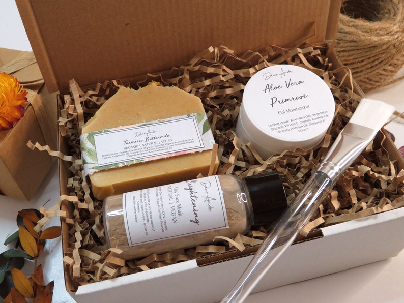 Natural organic spa gift box