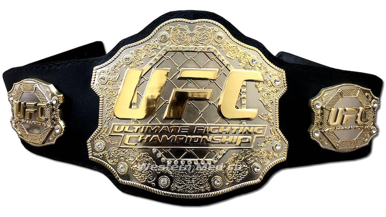 Cintura replica UFC Classic Championship Title da 8 mm in zinco: cinturino in vera pelle, taglia per adulti immagine 3