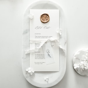 Elegante carta per menu di nozze con sigillo in ceralacca, carta per menu per cena stampata, decorazione per la tavola di nozze, carta per menu minimale, targhetta per il nome dell'ospite opzionale