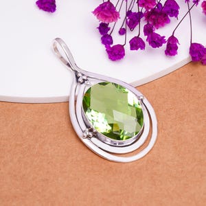 925 Sterling Silber Anhänger, grüner Amethyst Anhänger, Edelstein Anhänger, handgemachter Anhänger, schöner Anhänger, Geburtstagsgeschenk für süße Frau.