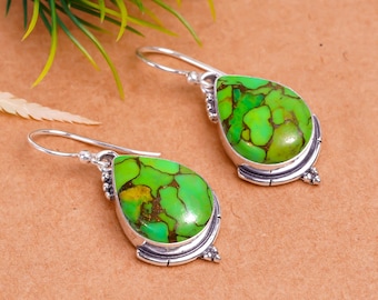 Pendientes de turquesa verde hechos a mano: pendientes colgantes de plata de ley