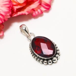Roter Granat Anhänger, 925 Sterling Silber Anhänger, Edelstein Anhänger, handgemachter Anhänger, Oxidize Anhänger, Jubiläum Geschenk für alle Freunde.