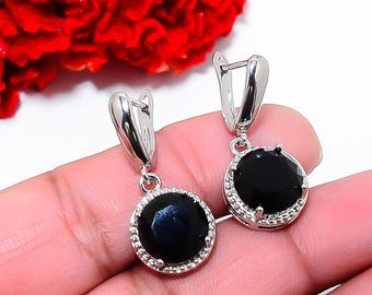 Örhänge i svart onyx med ädelsten: Bröllopssmycken i rund sten i 925 sterlingsilver