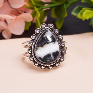 Natural White Buffalo Turquoise Gemstone 925 Sterling Silver Ring, Adjustable Ring Gemstone Ring, Valentine&#39;s Day Jewelry Gift For Friends.