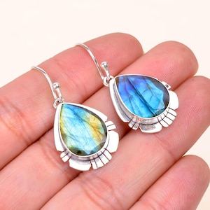 Natural Labradorite Gemstone 925 Sterling Silver Earring, Gemstone Earrings, Oxidize Jewelry, Valentine&#39;s Day Jewelry For Gift For Friends.
