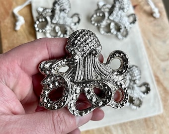 Antique style Seaside Octopus Drawer Cupboard Cabinet  Knob in Striking Silver