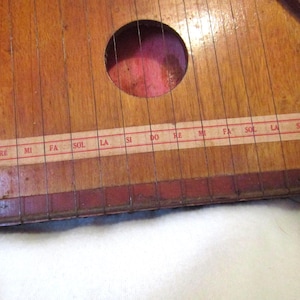 Antique Zither - Musical harp - with 5 Tunes included - Acoustic - Pluck instrument