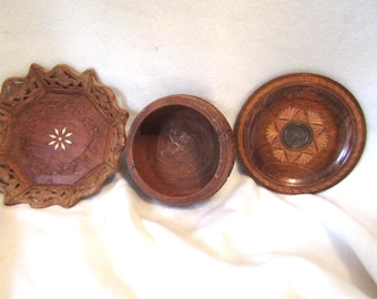 Selection 3 Bowls - Wooden hand crafted mix - wood bowls Folk art -Vintage wood plates