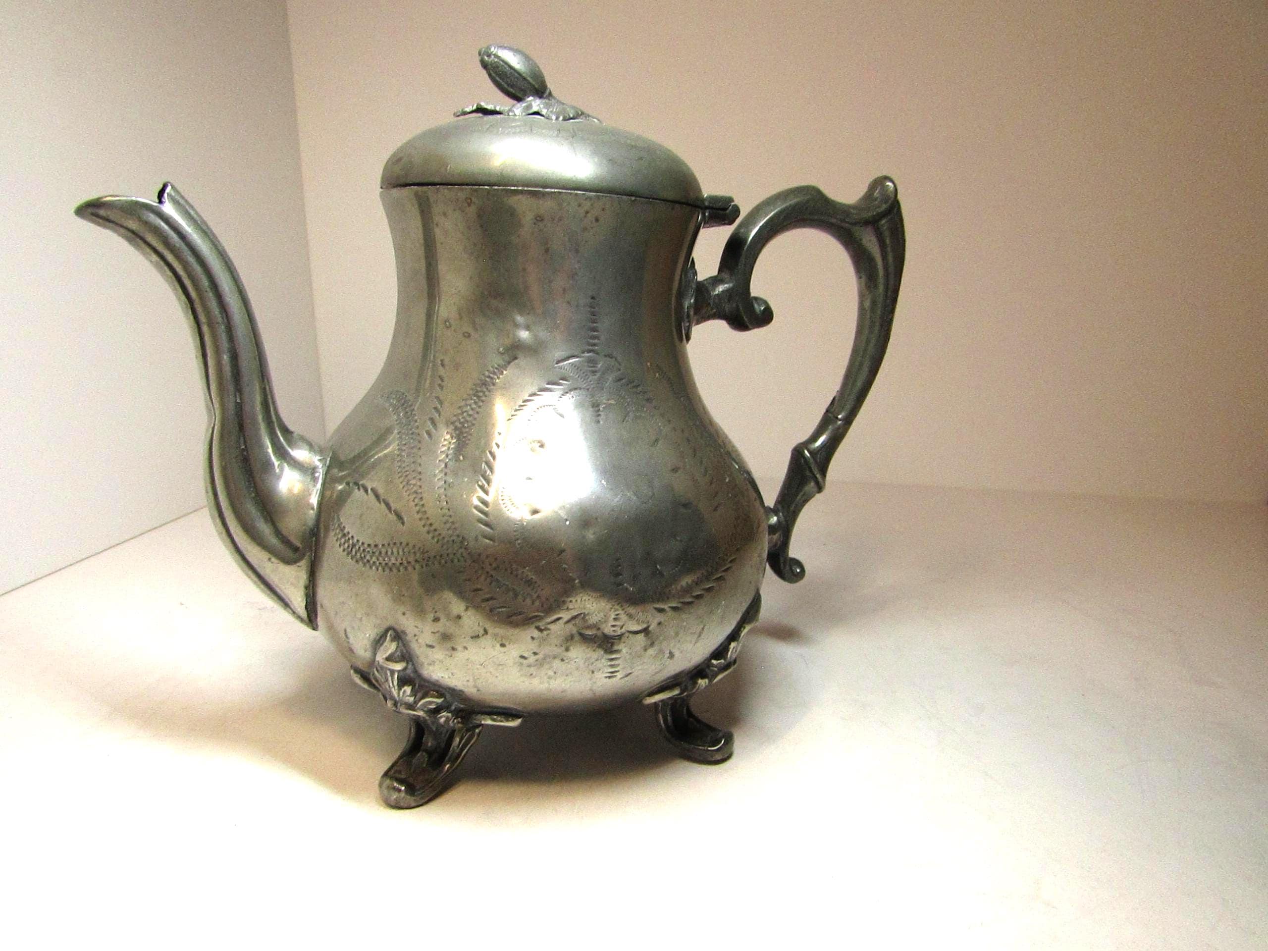 ヴィンテージ ブリタニア メタルティーポット - イギリス