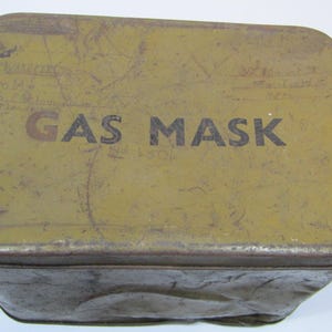 WW2 British Civillian Gas Mask - Respirator - World War 2