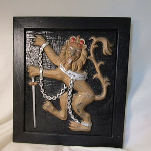 Large Royal Plaque - Heraldry Lion Wall Mounted - Antique Wall Plaque - Chains and Sword