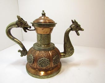 ドラゴン注ぎ口の銅製ティーポット ドラゴン注ぎ口の銅製ティーポット