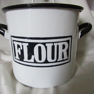 Vintage Enamel Flour Bin - Baking Bin - Bread Flour Bin