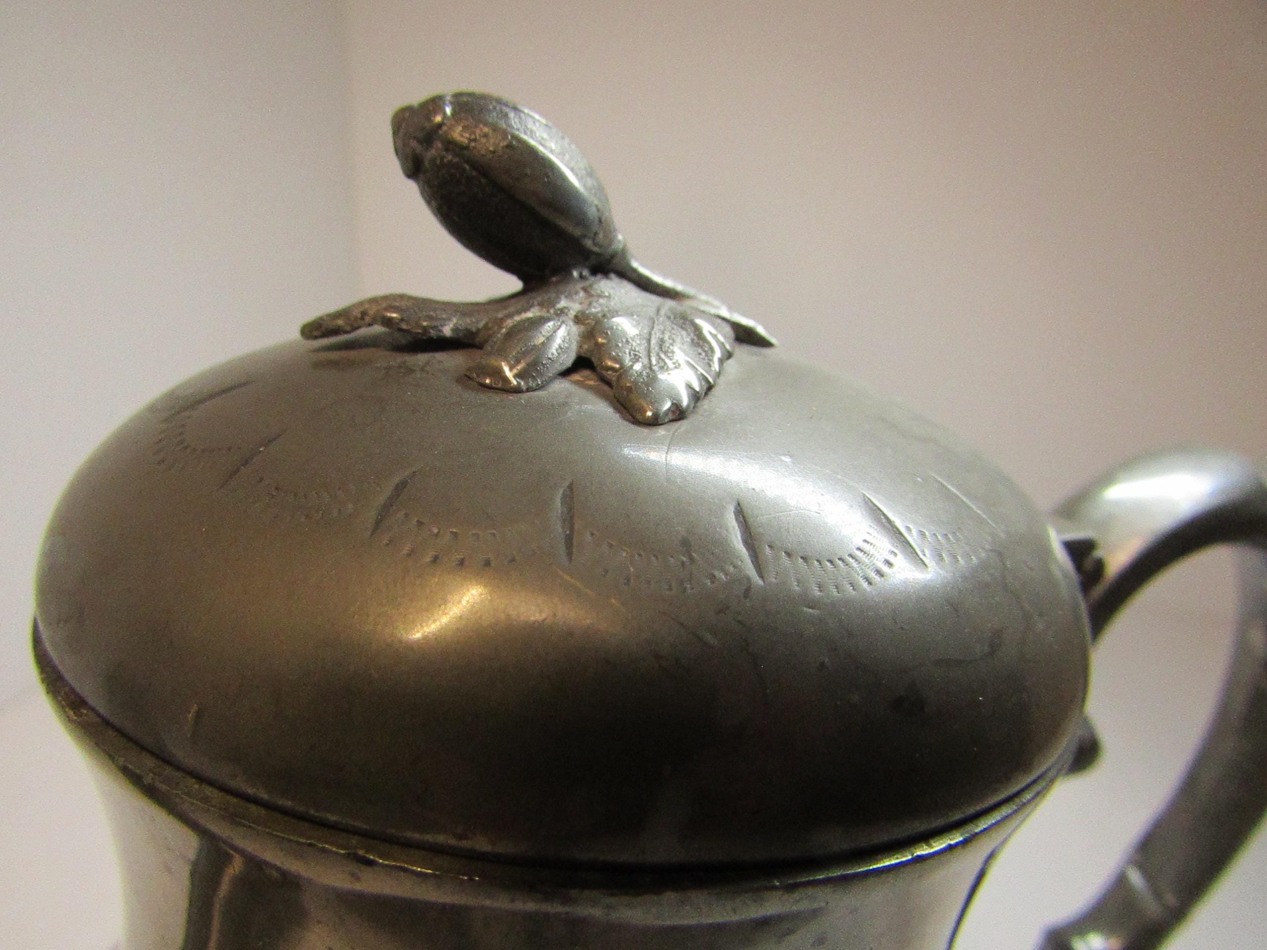 ヴィンテージ ブリタニア メタルティーポット - イギリス