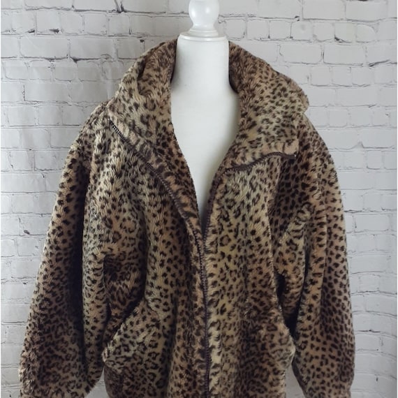 Leopard/Cheetah Print Faux Fur Hooded Coat Size M