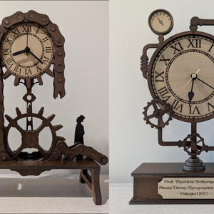 Puede incluir: Dos relojes de madera estilo steampunk. Uno presenta un diseño de cadena y engranajes, el otro tiene una esfera circular con números romanos y medidores. Los relojes son marrones y se asientan sobre bases de madera. El segundo reloj tiene el texto "Prof. Thaddeus Witherspooky's Steam-Driven Gyroscope Engine - Patented 1873."