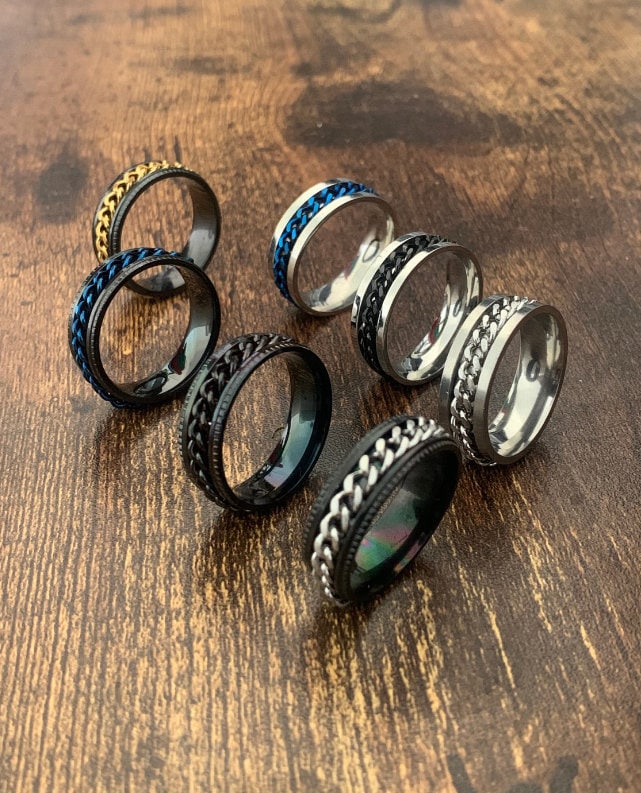 Dropship 3PCS Men's Rings Stainless Steel Rings For Men Twisted Chain Ring  Spinner Ring Beer Bottle Opener Rings Spinner Chain Link Shaped Band  Rotatable Vintage Mens Black Ring Size 13 to Sell