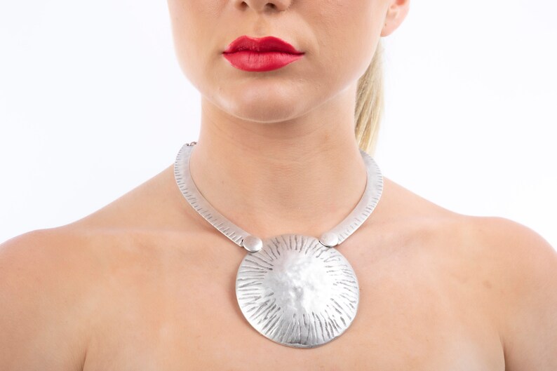 Ethnic Bohemian Style Custom Handmade Jewelry Women Necklace Zamak Silver Plated Accessories