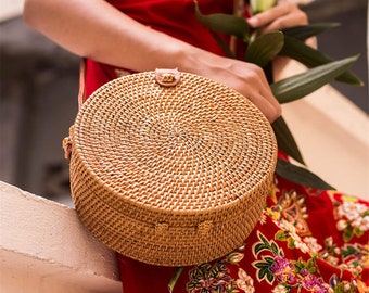 round rattan bag nz