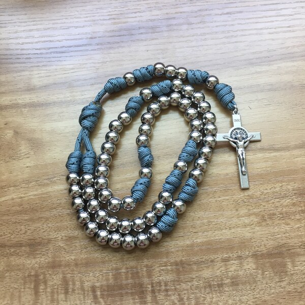 Paracord Rosary - Speckled Blue and Silver - Acrylic Beads