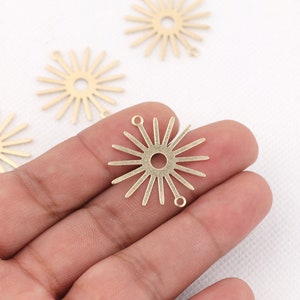 Brass earrings-Earring copper accessories-Earring connector-Brass earring charms-Earring pendant-Brass jewelry-Sun shape earrings BR0950