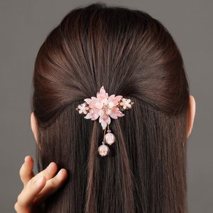 Vintage Hair Clip Pink / Green Flower Hair Pins Floral Barrette