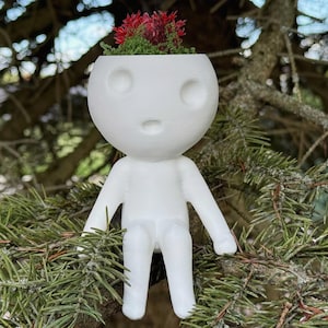 Sitzender Kodama Übertopf - Studio Ghibli Prinzessin Mononoke Topf - Niedlicher Indoor Sukkulenten Pflanzer - Japanischer Baumgeist Wohndekor