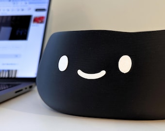 Smiling Bob Planter | Kawaii Smiley Blob Plant Pot | Desk Planter & Shelf Decor
