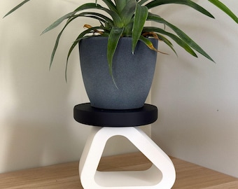 Indoor Plant Stand – Funky Sculptural Plant Riser for Small Pots
