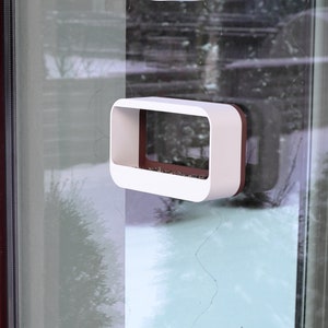 Window Bird Feeder - BIRD DOCK